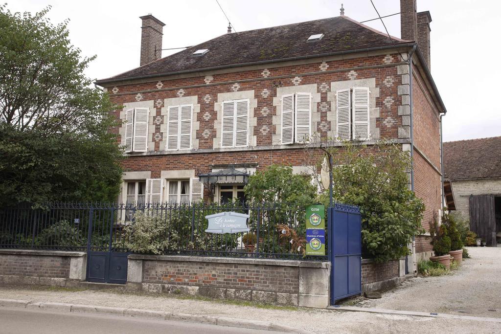 Bed and Breakfast Le Bonheur A La Campagne Lesmont Экстерьер фото